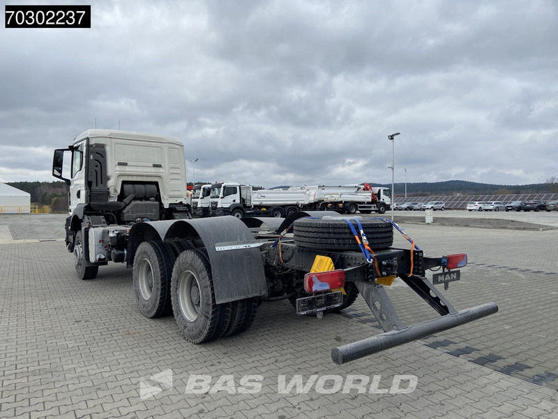 MAN TGS 33.400 6X4 NEW 6x4 chassis Big-Axle Manual Airco EURO 2 - Шаси кабина: снимка 2 MAN TGS 33.400 6X4 NEW 6x4 chassis Big-Axle Manual Airco EURO 2 - Шаси кабина: снимка 2