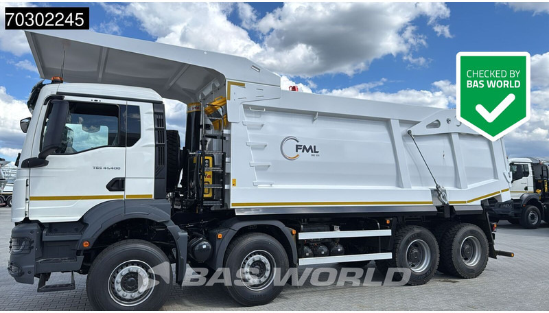 MAN TGS 41.400 8X4 23m3 Wielton Mining tipper Manual Steel suspension EURO 2 - Самосвал камион: снимка 1 MAN TGS 41.400 8X4 23m3 Wielton Mining tipper Manual Steel suspension EURO 2 - Самосвал камион: снимка 1