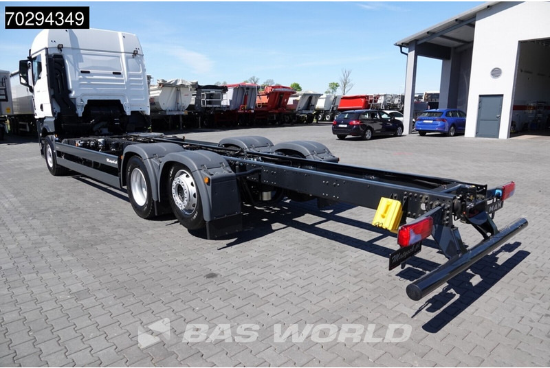 MAN TGX 26.520 TGX 6X2 Lift-Steering Axle Euro 6 - Шаси кабина: снимка 2 MAN TGX 26.520 TGX 6X2 Lift-Steering Axle Euro 6 - Шаси кабина: снимка 2