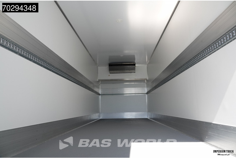 MAN TGX 26.520 TGX 6X2 Thermo King T-1000 R Automatic Lift-Steering Axle Euro 6 - Рефрижератор камион: снимка 3 MAN TGX 26.520 TGX 6X2 Thermo King T-1000 R Automatic Lift-Steering Axle Euro 6 - Рефрижератор камион: снимка 3