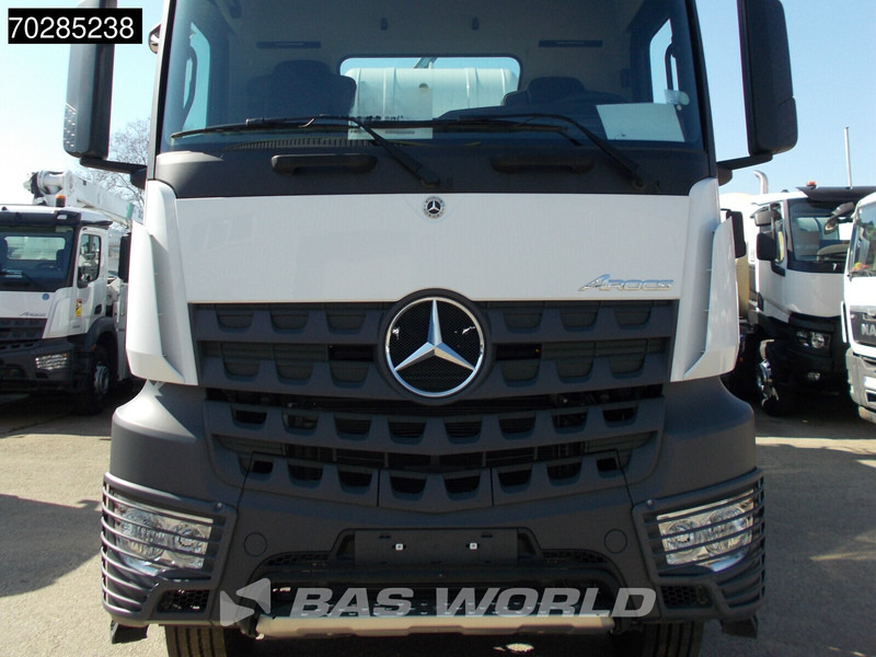 Mercedes-Benz Arocs 4145 8X4 10m3 Schwing Stetter mixer Manual Steelsuspension Euro 3 - Бетоновоз: снимка 3 Mercedes-Benz Arocs 4145 8X4 10m3 Schwing Stetter mixer Manual Steelsuspension Euro 3 - Бетоновоз: снимка 3