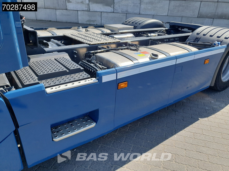 Scania P500 P 4X2 Car Transport Hydraulik Retarder Full-Air 2x Tanks - Влекач: снимка 3 Scania P500 P 4X2 Car Transport Hydraulik Retarder Full-Air 2x Tanks - Влекач: снимка 3