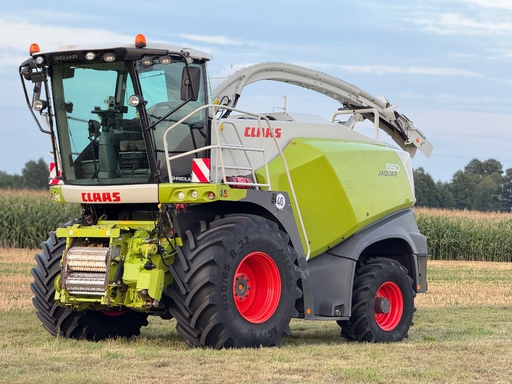Claas Jaguar 850 Allrad + Kemper 360 PLUS - Силажокомбайн: снимка 1 Claas Jaguar 850 Allrad + Kemper 360 PLUS - Силажокомбайн: снимка 1