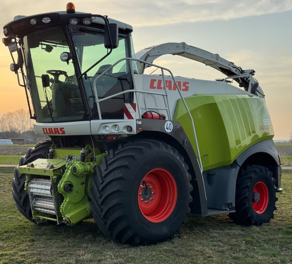 Claas Jaguar 950 Allrad - Силажокомбайн: снимка 2 Claas Jaguar 950 Allrad - Силажокомбайн: снимка 2