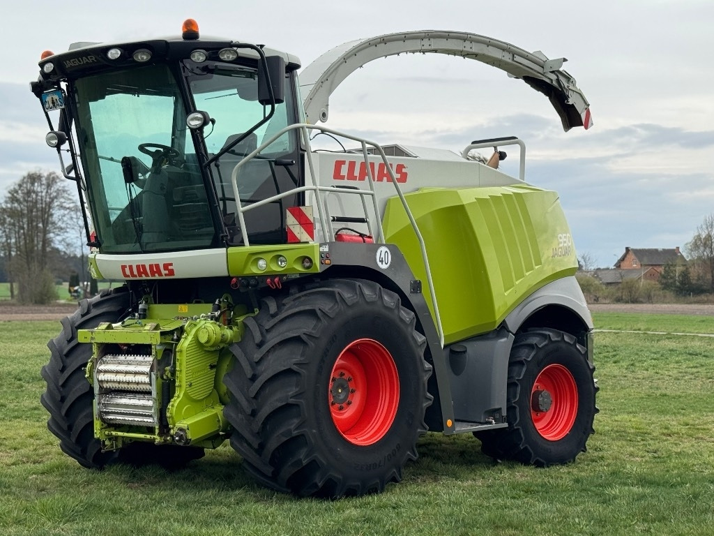 Claas Jaguar 950 Allrad - Силажокомбайн: снимка 1 Claas Jaguar 950 Allrad - Силажокомбайн: снимка 1