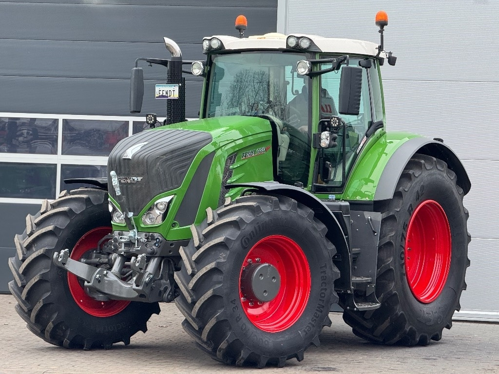 Fendt 930 Vario S4 Profi Plus - Трактор: снимка 2 Fendt 930 Vario S4 Profi Plus - Трактор: снимка 2