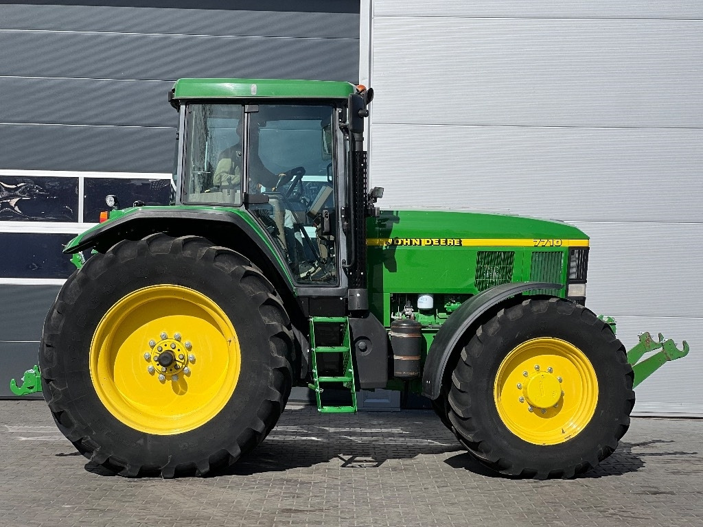 John Deere 7710 PQ - Трактор: снимка 5 John Deere 7710 PQ - Трактор: снимка 5
