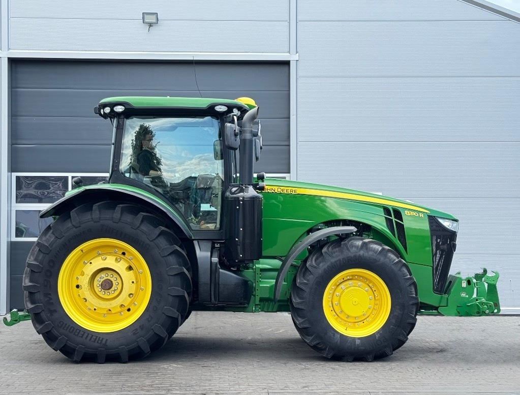 John Deere 8310 R - Трактор: снимка 5 John Deere 8310 R - Трактор: снимка 5