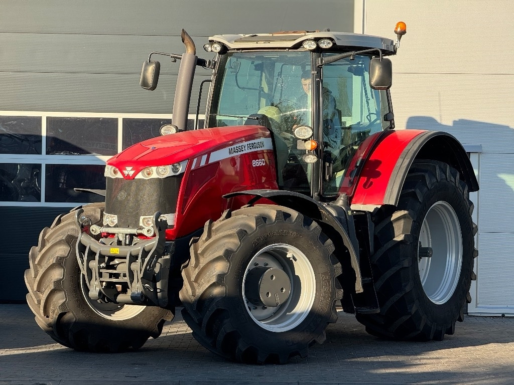 Massey Ferguson 8660 - Трактор: снимка 1 Massey Ferguson 8660 - Трактор: снимка 1