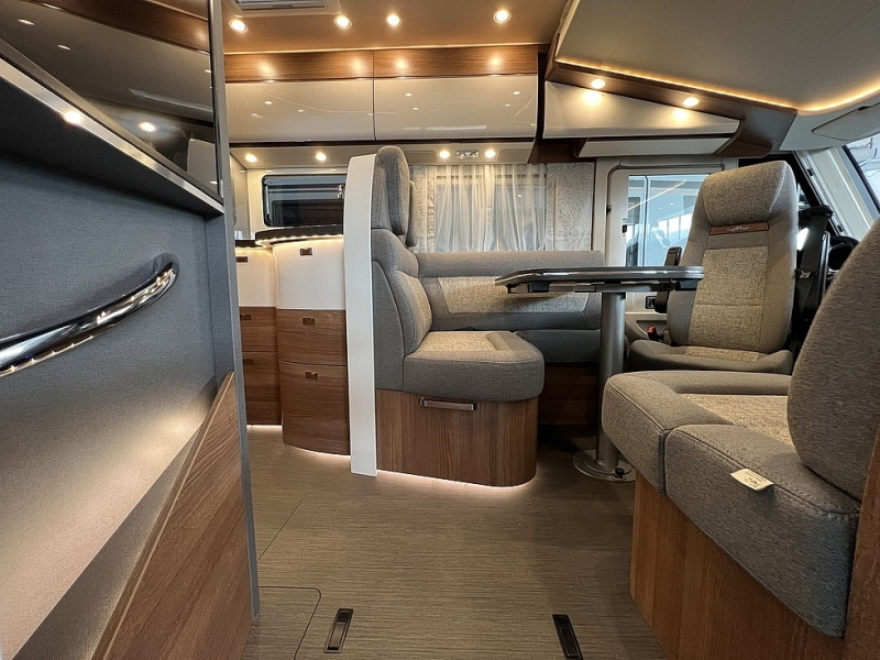 Carthago C2 Tourer I 148 RB-QB "K" - Интегриран кемпер: снимка 4 Carthago C2 Tourer I 148 RB-QB "K" - Интегриран кемпер: снимка 4