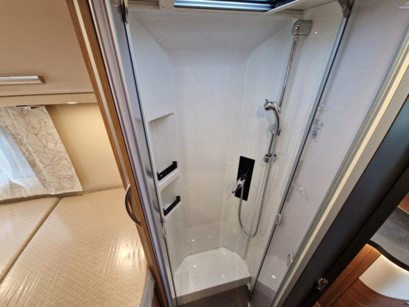 Нови Интегриран кемпер Carthago Carthago C2 Tourer I Mercedes 145 RB-LE: снимка 12 Нови Интегриран кемпер Carthago Carthago C2 Tourer I Mercedes 145 RB-LE: снимка 12