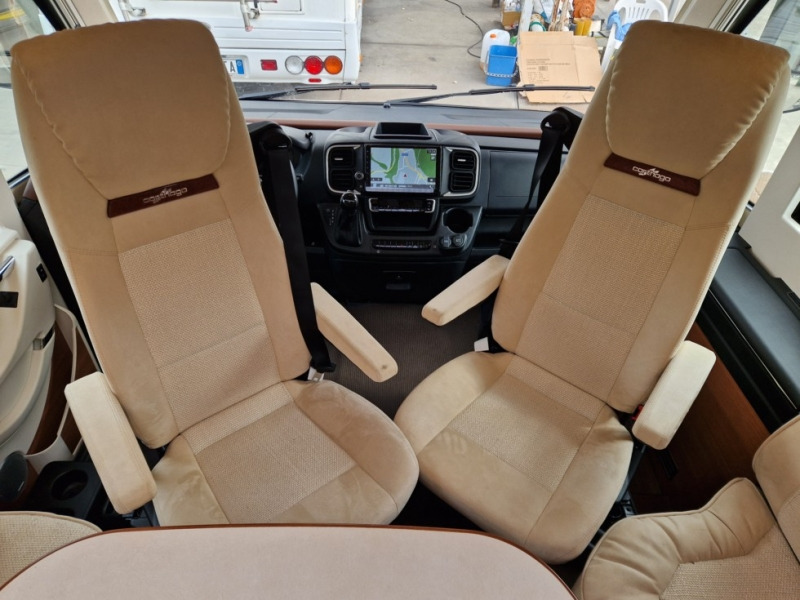 Carthago Chic C Line I 4.9 LE/L - Интегриран кемпер: снимка 4 Carthago Chic C Line I 4.9 LE/L - Интегриран кемпер: снимка 4