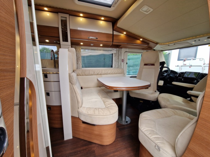 Carthago Chic C Line I 4.9 LE/L - Интегриран кемпер: снимка 3 Carthago Chic C Line I 4.9 LE/L - Интегриран кемпер: снимка 3
