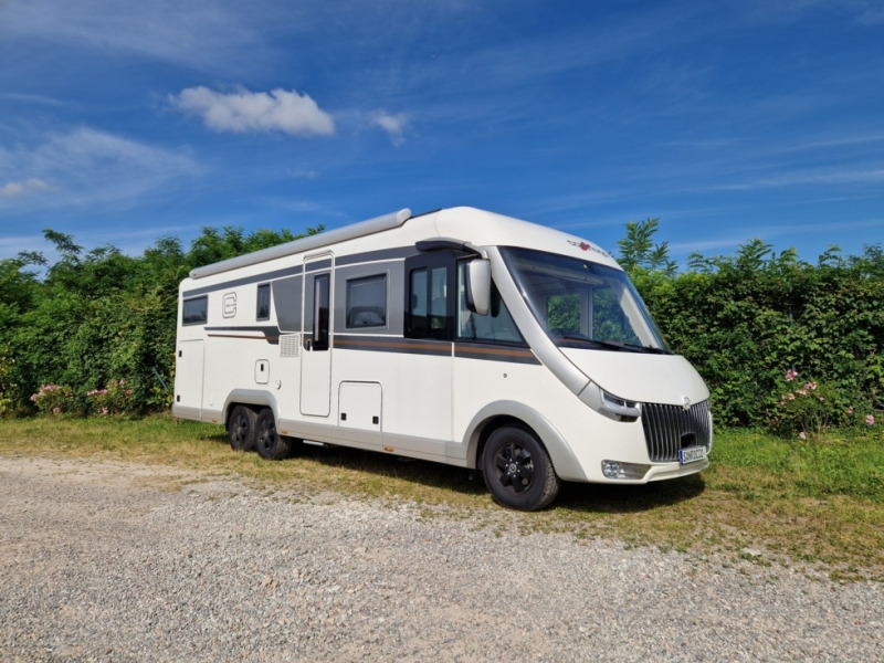 Carthago Chic C-Line I 5.9 XL LE - Интегриран кемпер: снимка 1 Carthago Chic C-Line I 5.9 XL LE - Интегриран кемпер: снимка 1
