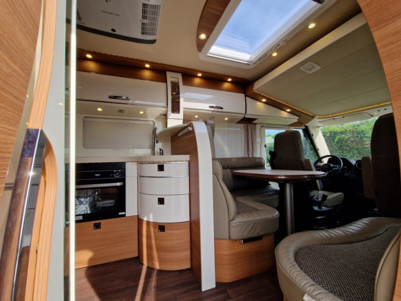 Carthago Chic C-Line I 5.9 XL LE - Интегриран кемпер: снимка 4 Carthago Chic C-Line I 5.9 XL LE - Интегриран кемпер: снимка 4