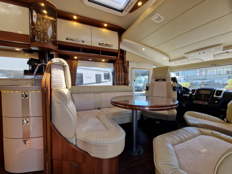 Carthago E-Line 51 QB - Интегриран кемпер: снимка 4 Carthago E-Line 51 QB - Интегриран кемпер: снимка 4