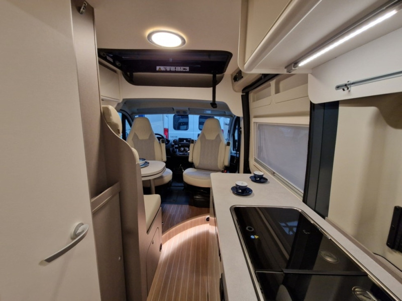 Нови Кемпер ван Etrusco CV 600 DB: снимка 12