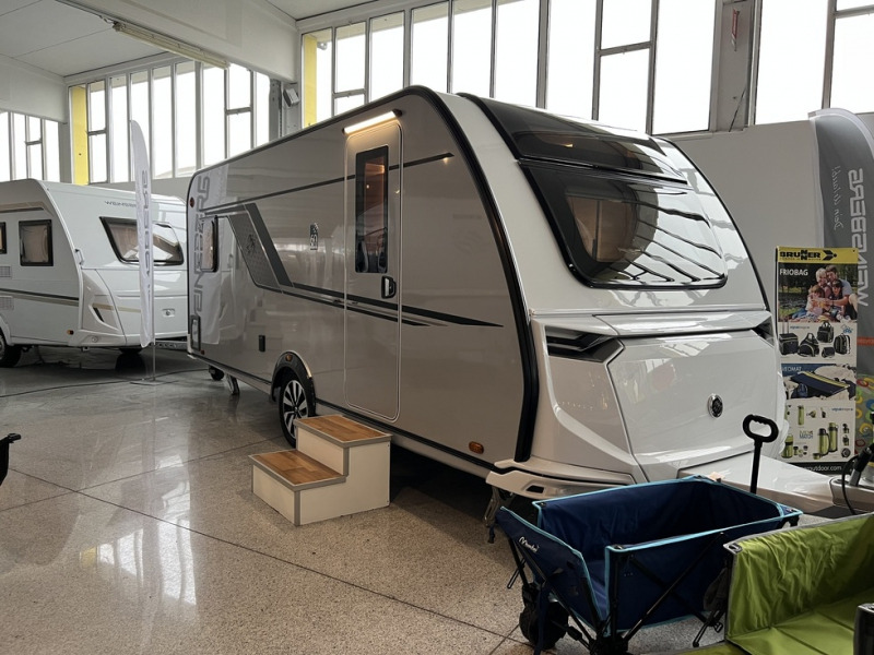 Knaus Sudwind 500 PF 60° Years - Каравана: снимка 1 Knaus Sudwind 500 PF 60° Years - Каравана: снимка 1