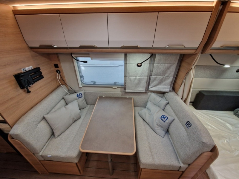 Knaus Sudwind 500 QDK 60° Years - Каравана: снимка 5 Knaus Sudwind 500 QDK 60° Years - Каравана: снимка 5