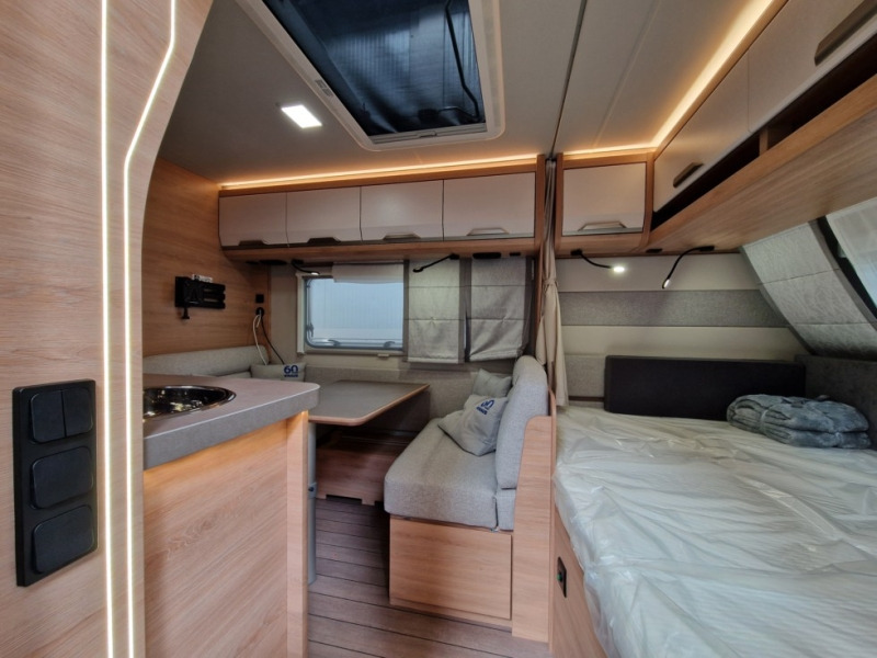 Knaus Sudwind 500 QDK 60° Years - Каравана: снимка 3 Knaus Sudwind 500 QDK 60° Years - Каравана: снимка 3