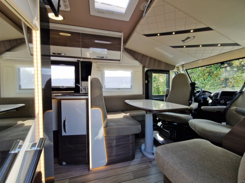 Mc Louis Nevis 273 - Интегриран кемпер: снимка 4 Mc Louis Nevis 273 - Интегриран кемпер: снимка 4