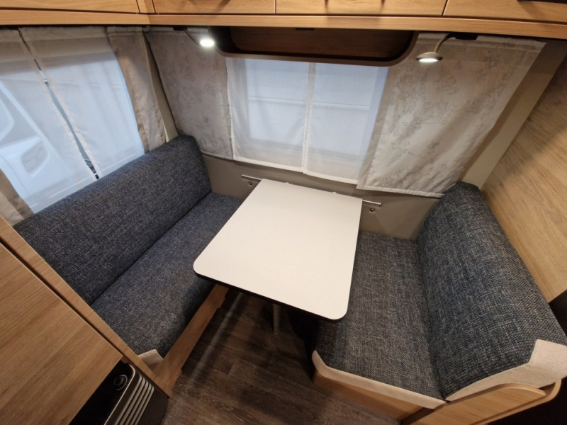 Weinsberg CaraOne 420 QD - Каравана: снимка 5 Weinsberg CaraOne 420 QD - Каравана: снимка 5