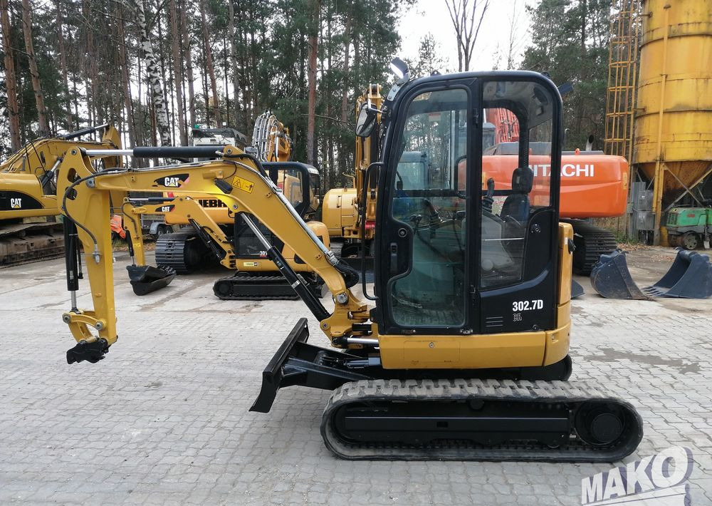 Caterpillar 302.7 D CR - Верижен багер: снимка 2 Caterpillar 302.7 D CR - Верижен багер: снимка 2