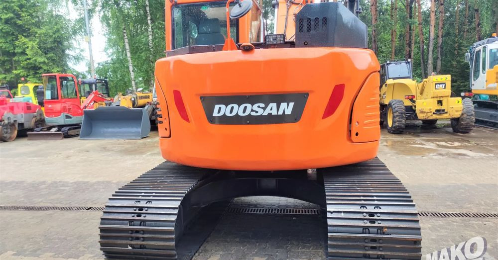 Doosan DX140LCR-5 - Верижен багер: снимка 3 Doosan DX140LCR-5 - Верижен багер: снимка 3