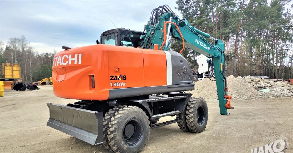 Hitachi ZX140W-3 - Колесен багер: снимка 4 Hitachi ZX140W-3 - Колесен багер: снимка 4