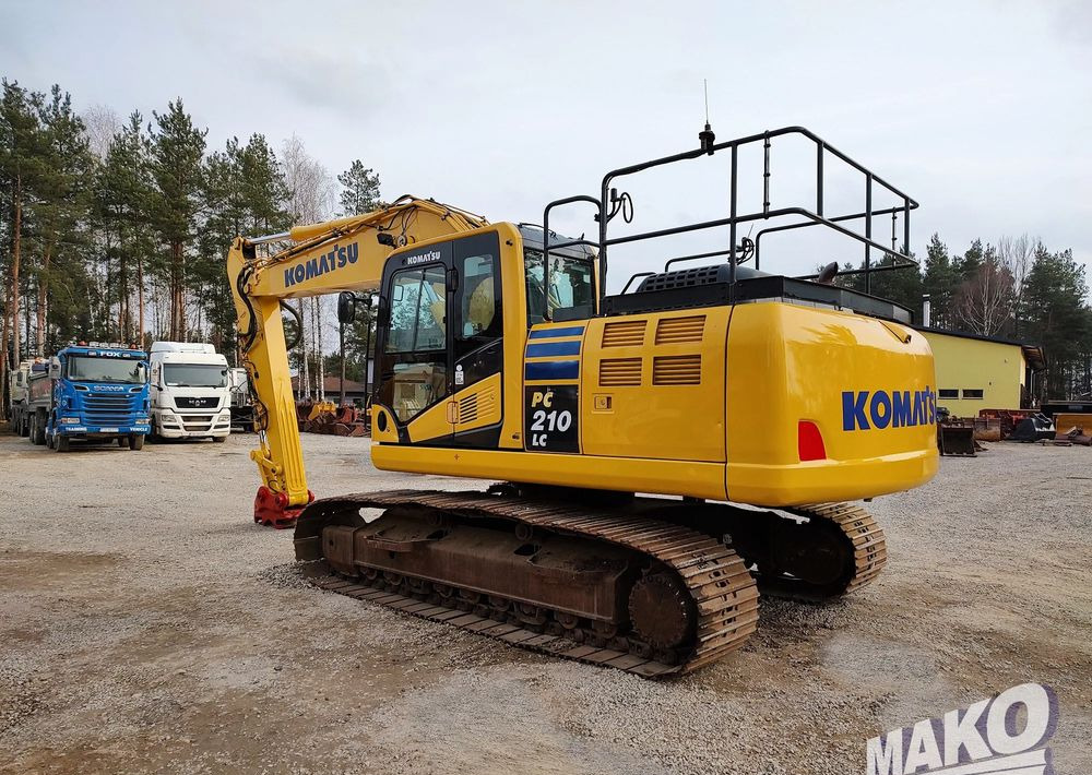 Komatsu PC210 LC-10 - Верижен багер: снимка 4 Komatsu PC210 LC-10 - Верижен багер: снимка 4