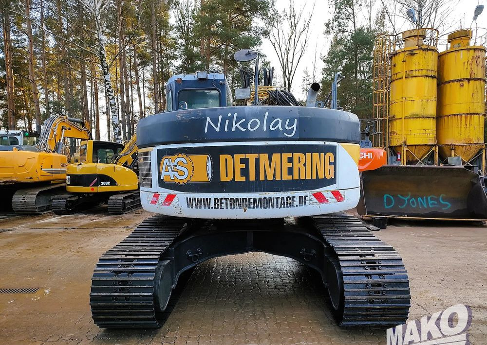 Komatsu PC228USLC-3 - Верижен багер: снимка 3 Komatsu PC228USLC-3 - Верижен багер: снимка 3