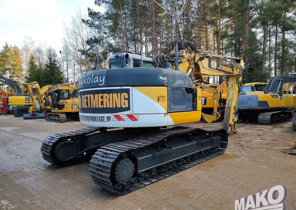 Komatsu PC228USLC-3 - Верижен багер: снимка 4 Komatsu PC228USLC-3 - Верижен багер: снимка 4
