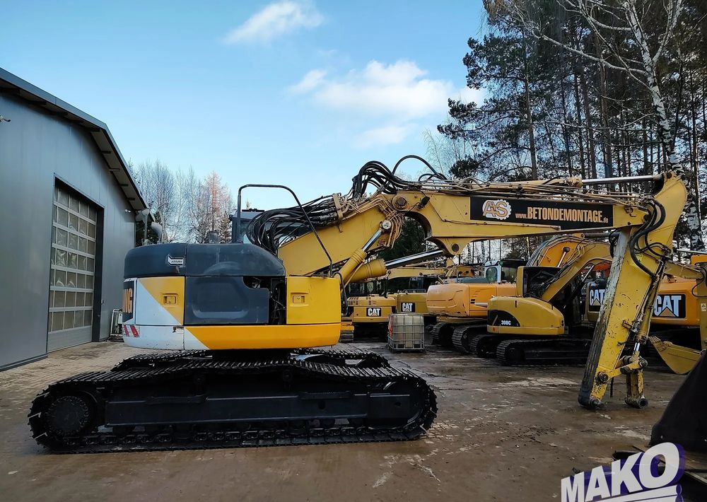 Komatsu PC228USLC-3 - Верижен багер: снимка 5 Komatsu PC228USLC-3 - Верижен багер: снимка 5