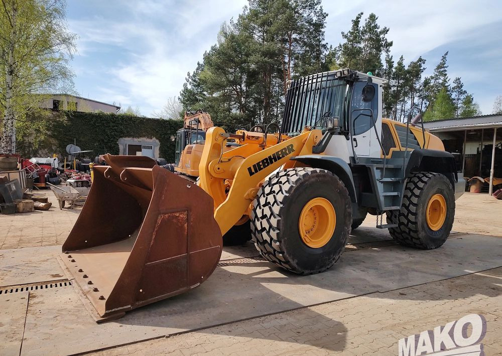 Liebherr L576 - Колесен товарач: снимка 2 Liebherr L576 - Колесен товарач: снимка 2