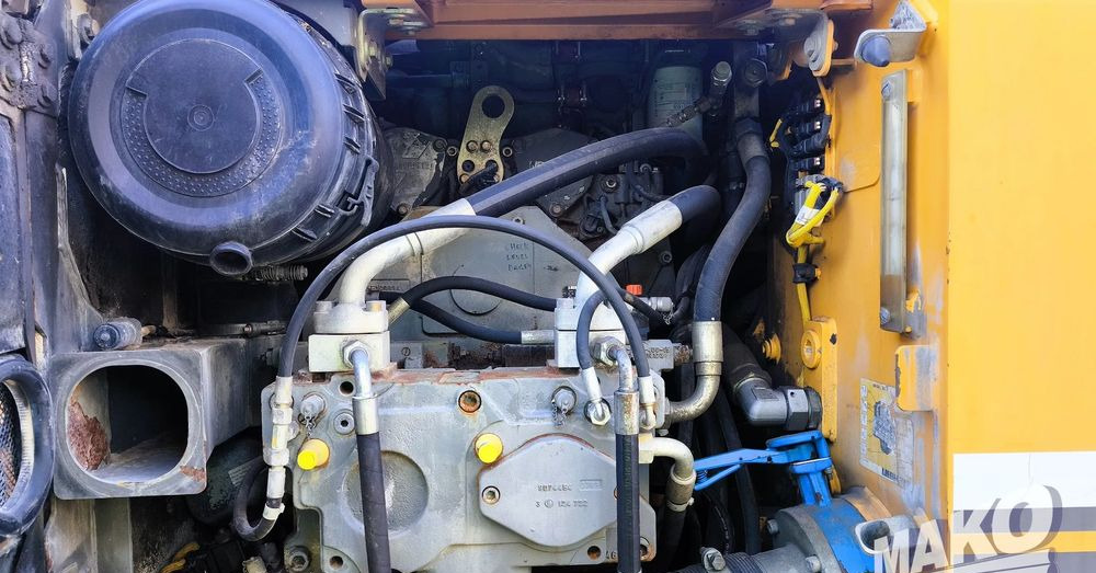 Верижен багер Liebherr R906 LC Litronic: снимка 8