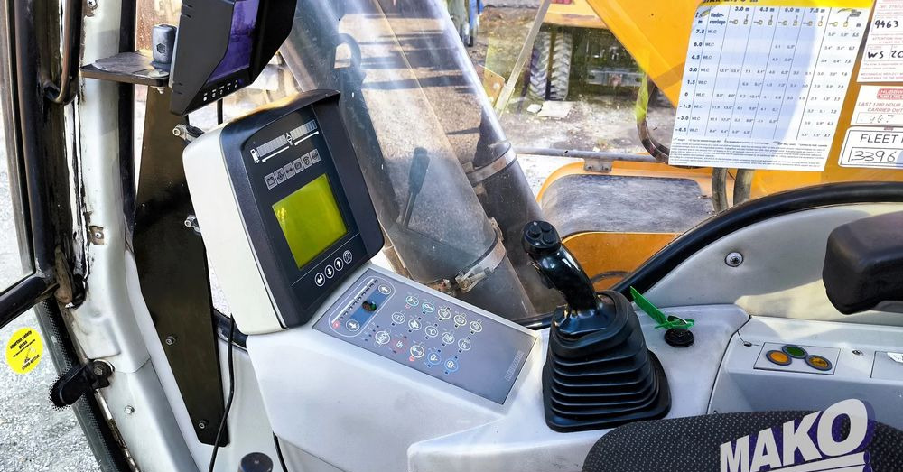 Верижен багер Liebherr R906 LC Litronic: снимка 15