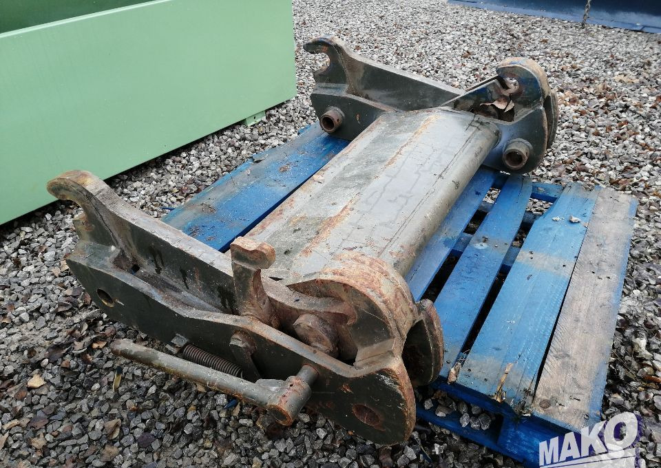 Szybkozłącze mechaniczne do ładowarki CAT 950 - Прикачен инвентар за Строителна техника: снимка 3 Szybkozłącze mechaniczne do ładowarki CAT 950 - Прикачен инвентар за Строителна техника: снимка 3