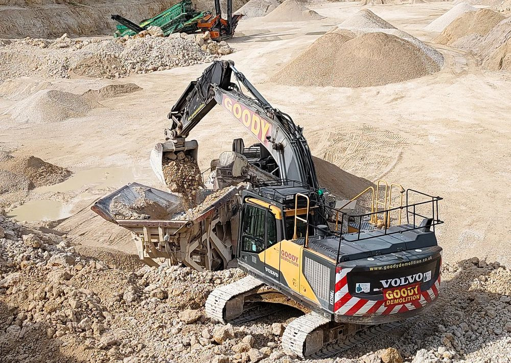 Volvo EC 250 EL - Верижен багер: снимка 4 Volvo EC 250 EL - Верижен багер: снимка 4