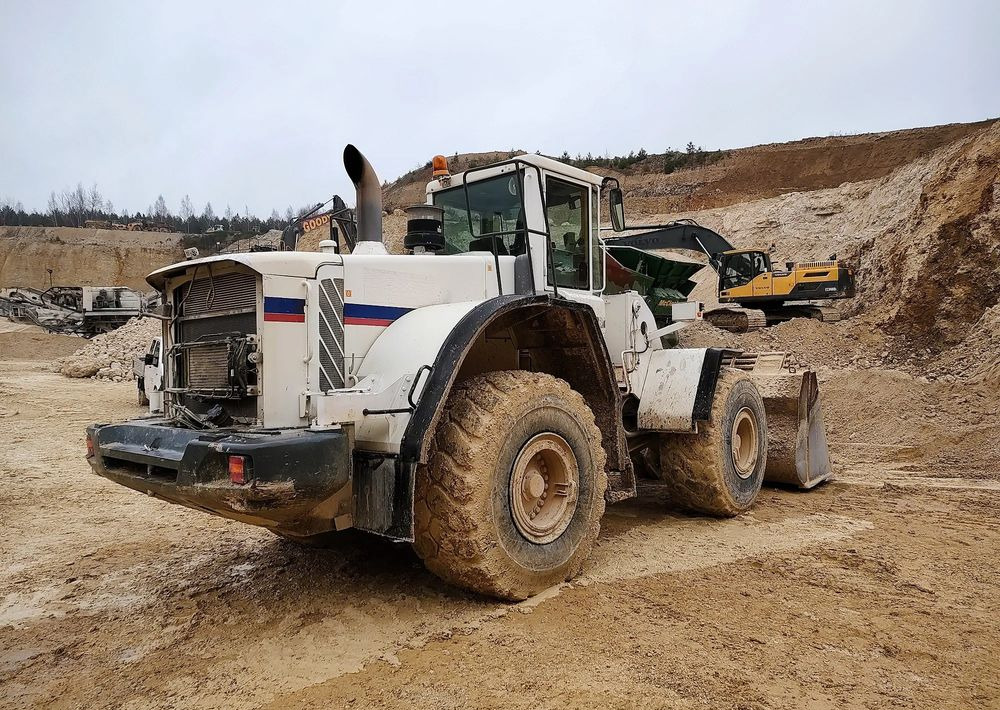 Volvo L180E - Колесен товарач: снимка 5 Volvo L180E - Колесен товарач: снимка 5