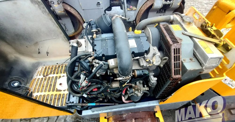 Wacker Neuson RT82-SC2 - Валяк: снимка 4 Wacker Neuson RT82-SC2 - Валяк: снимка 4