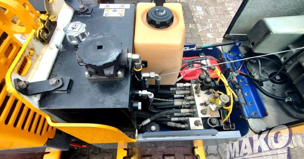 Wacker Neuson RT82-SC2 - Валяк: снимка 5 Wacker Neuson RT82-SC2 - Валяк: снимка 5