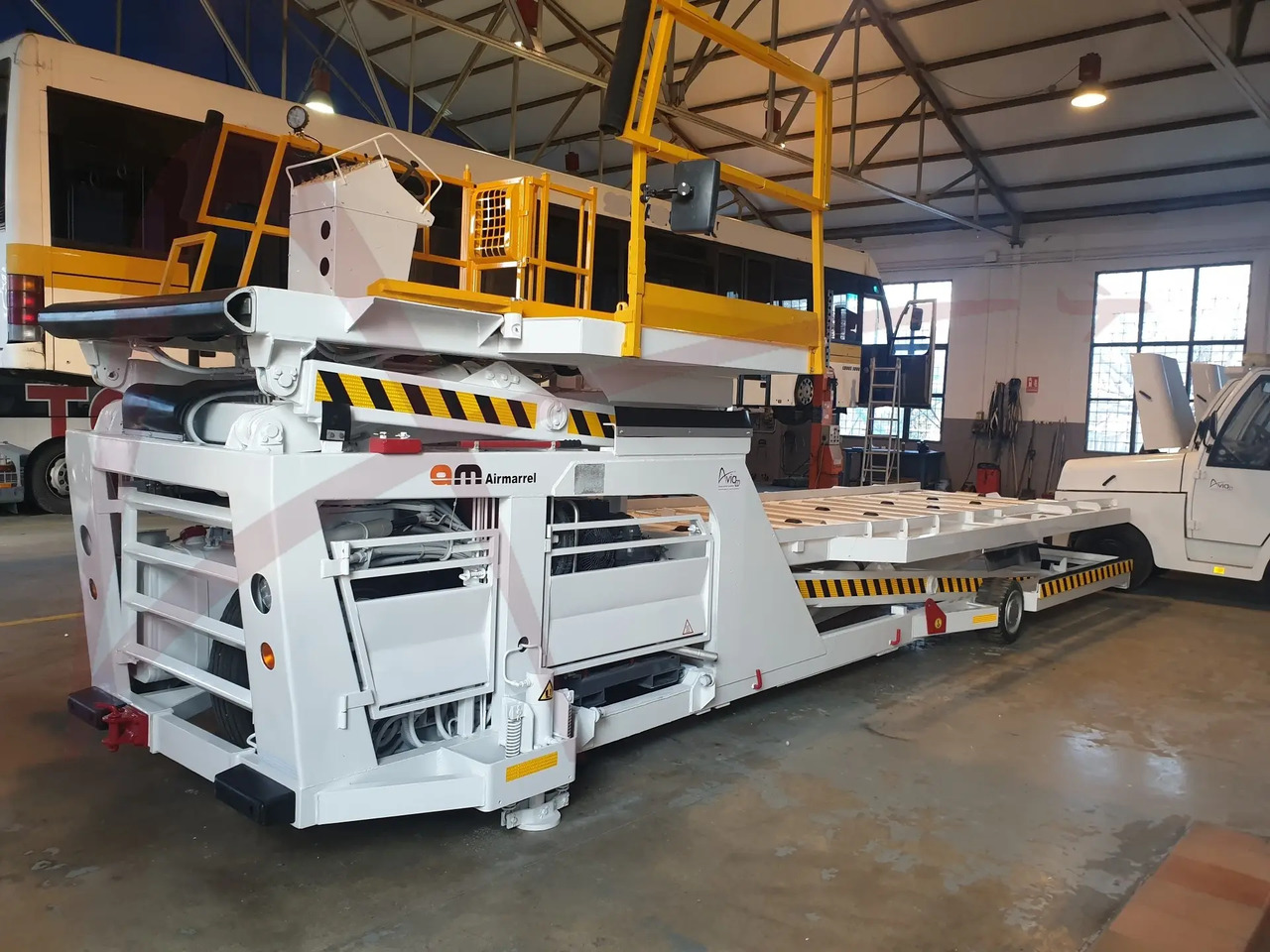 AIR MARREL LAM 3500 DP/R8 - Товарач на контейнери/ Палети: снимка 1 AIR MARREL LAM 3500 DP/R8 - Товарач на контейнери/ Палети: снимка 1
