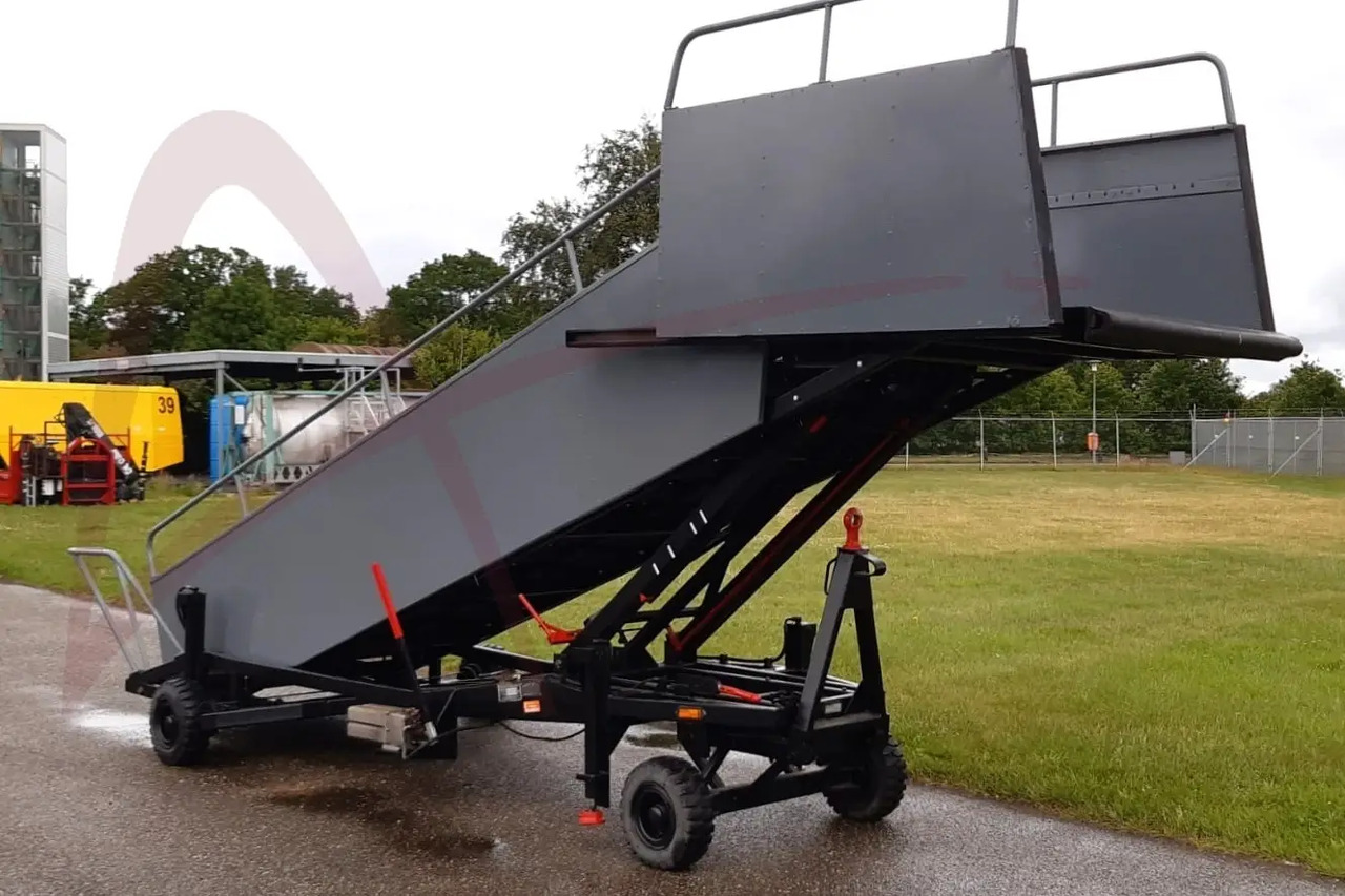 AMSS SKYWAY 66-148 - Пътническа стълба: снимка 3 AMSS SKYWAY 66-148 - Пътническа стълба: снимка 3