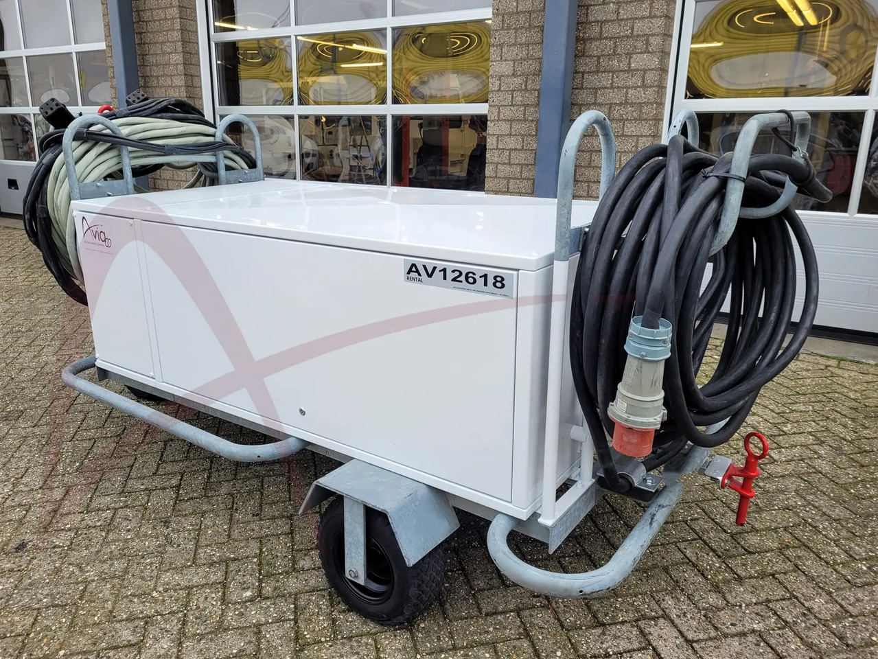 AXA POWER 3GSTS 200/345L - Наземно съоръжение за електрозахранване: снимка 1 AXA POWER 3GSTS 200/345L - Наземно съоръжение за електрозахранване: снимка 1