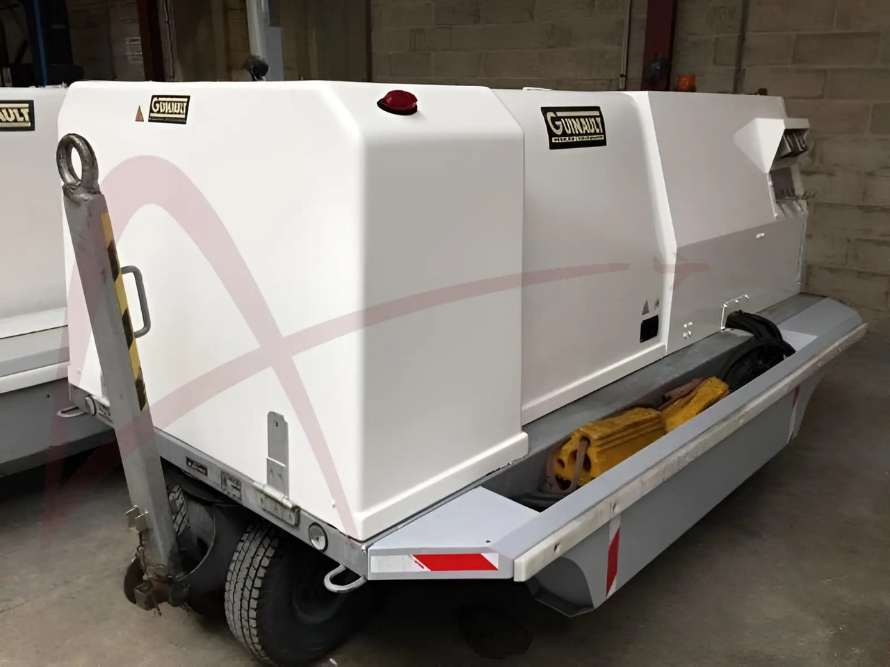 GUINAULT GA120V18D2100 - Наземно съоръжение за електрозахранване: снимка 2 GUINAULT GA120V18D2100 - Наземно съоръжение за електрозахранване: снимка 2