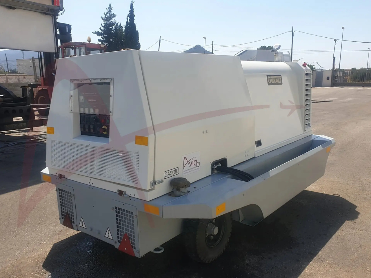 GUINAULT GA120V18D2100 - Наземно съоръжение за електрозахранване: снимка 4 GUINAULT GA120V18D2100 - Наземно съоръжение за електрозахранване: снимка 4