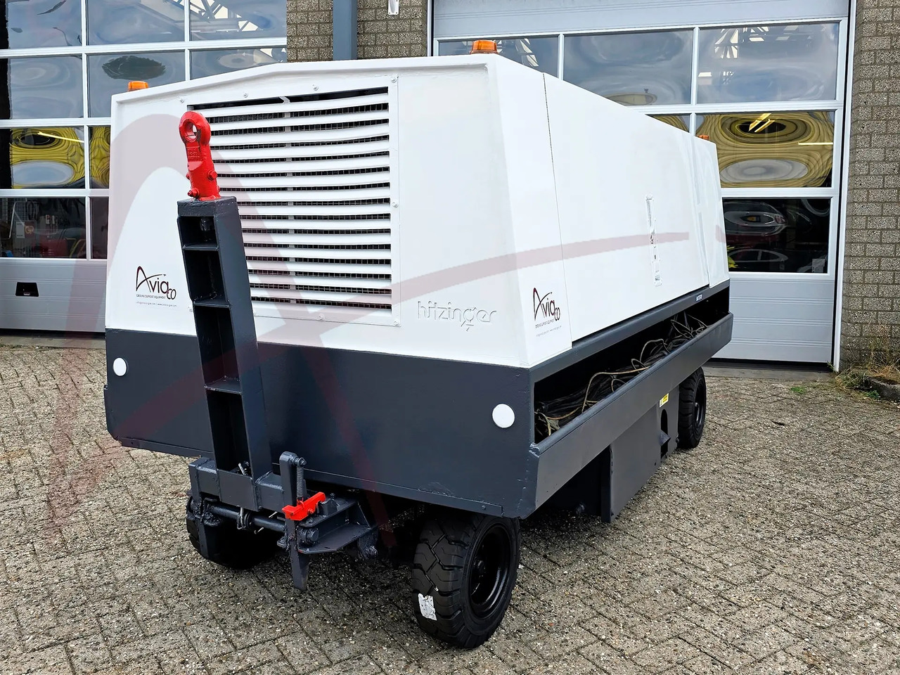 HITZINGER GPU120D - Наземно съоръжение за електрозахранване: снимка 2 HITZINGER GPU120D - Наземно съоръжение за електрозахранване: снимка 2