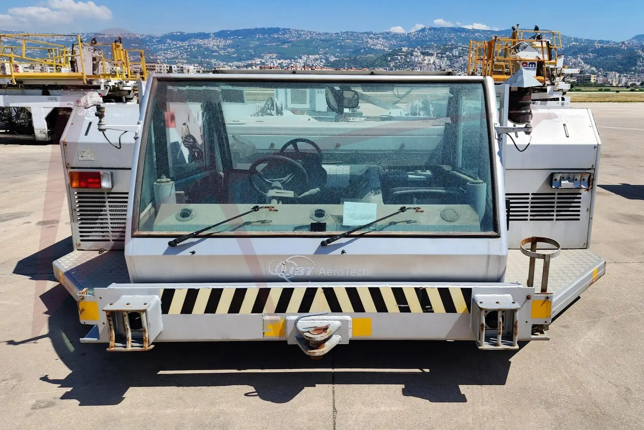 JBT AEROTECH EXPEDITER 400 - Влекач на самолети: снимка 1 JBT AEROTECH EXPEDITER 400 - Влекач на самолети: снимка 1