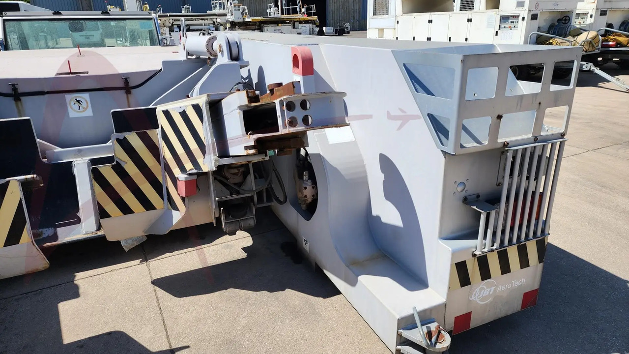 JBT AEROTECH EXPEDITER 400 - Влекач на самолети: снимка 4 JBT AEROTECH EXPEDITER 400 - Влекач на самолети: снимка 4