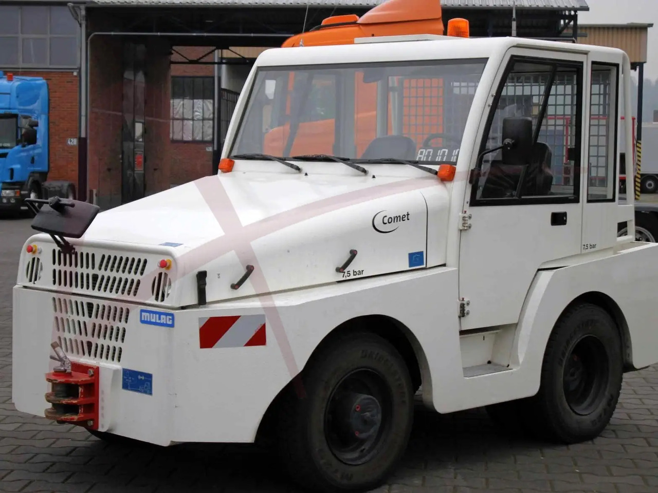 MULAG COMET 12A - Влекач на самолети: снимка 2 MULAG COMET 12A - Влекач на самолети: снимка 2